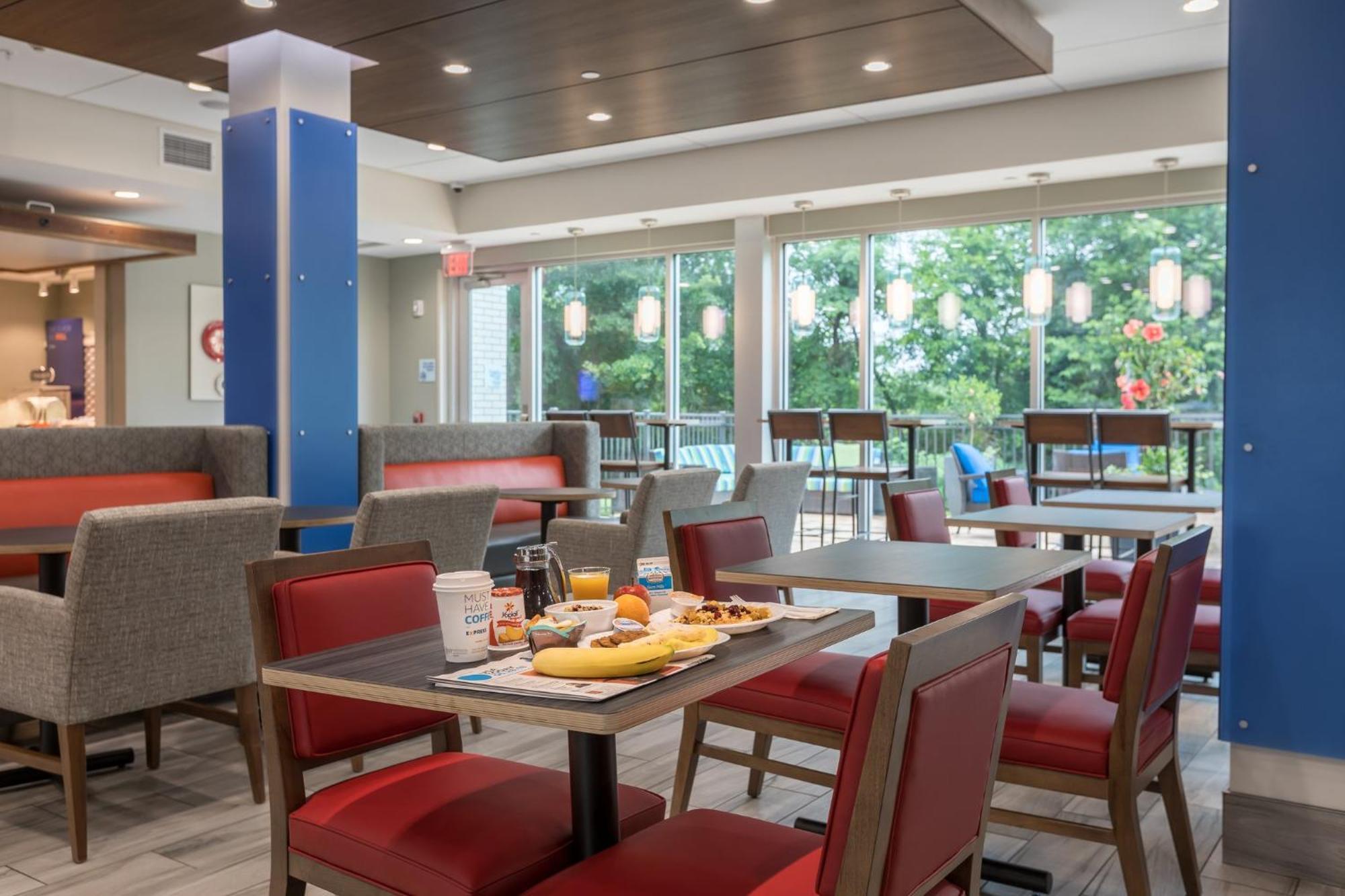 Holiday Inn Express & Suites - Rock Hill By Ihg Exterior foto
